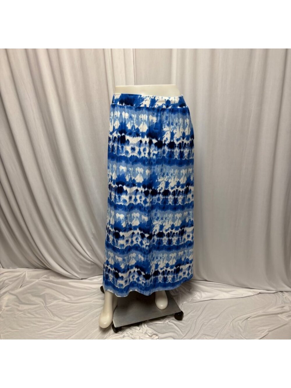Terra Sky Maxi Skirt Womens Size 3X 24W-26W Blue White Tie Dye Stretch Pockets C